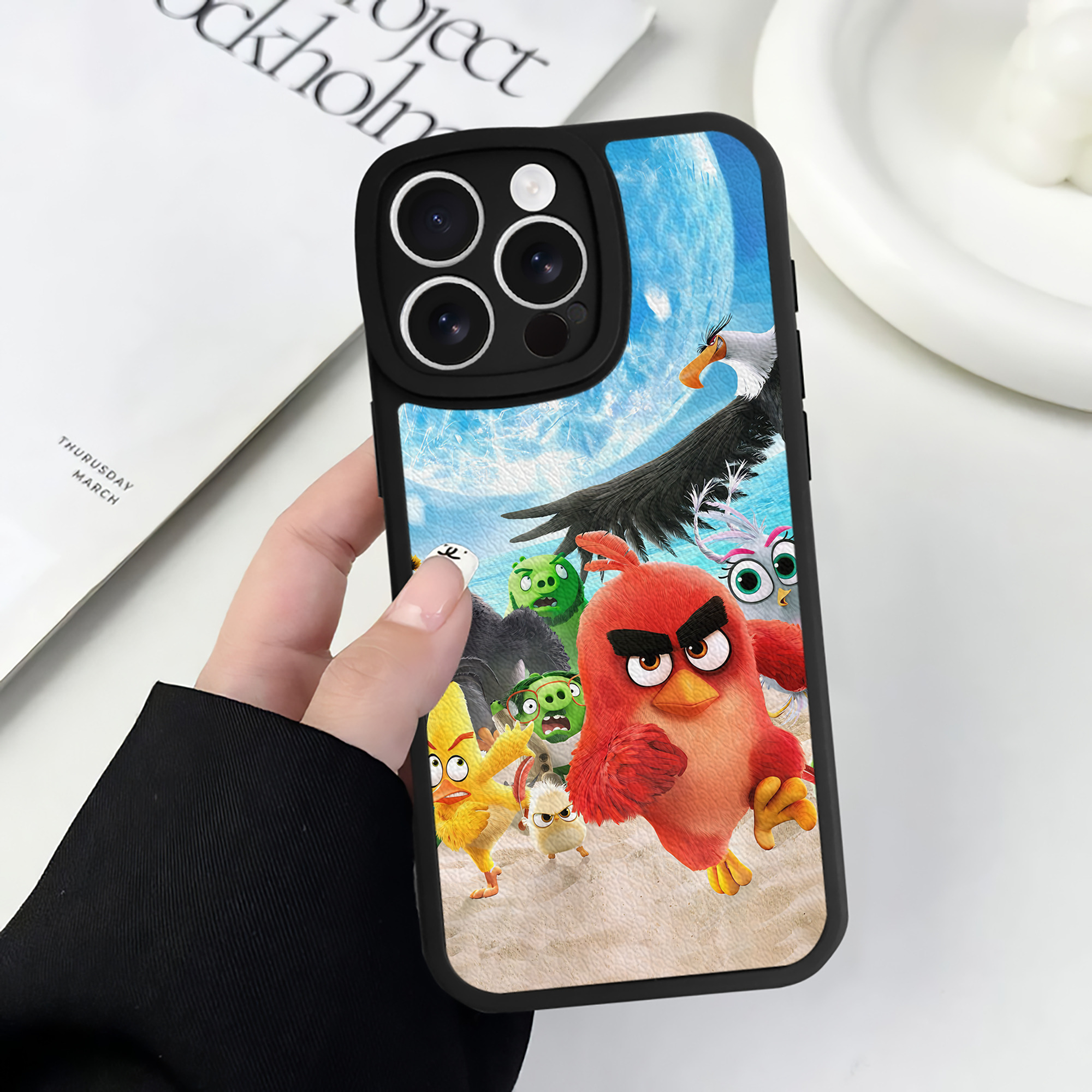 （画像用） Angry Birds アングリーバード 【iPhone 16シリーズ対応】シリコンスマホケース（レザー調） 材質：シリコン